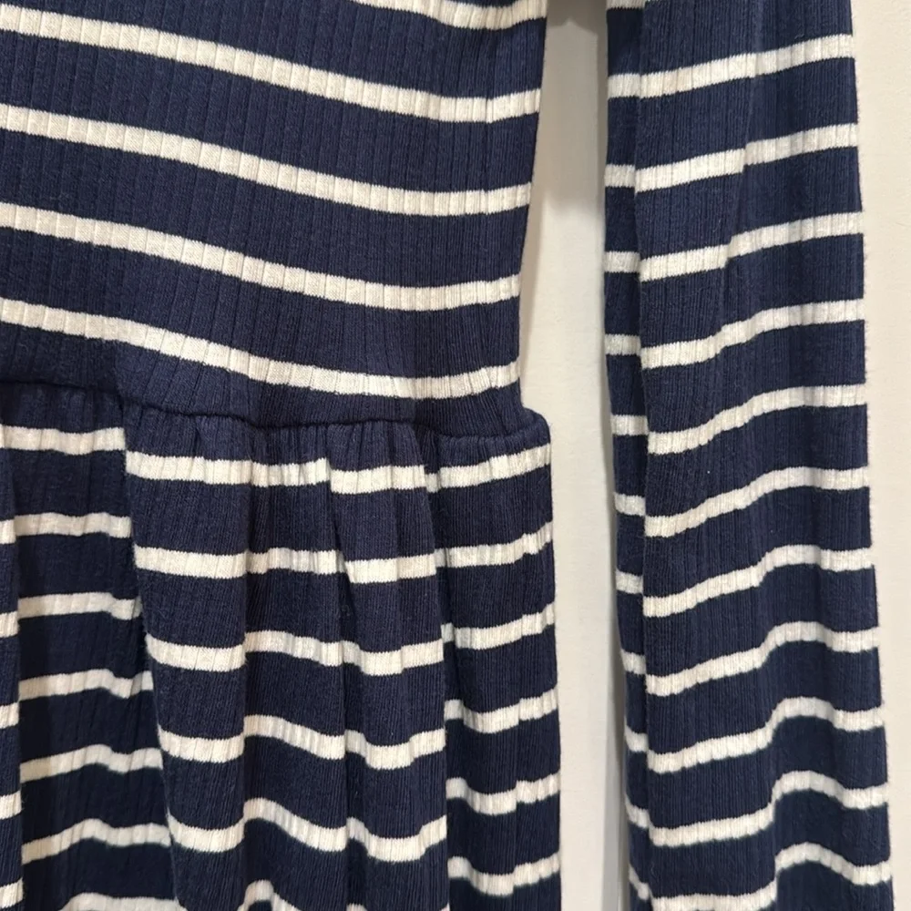 Hanna Andersson adorable long sleeve blue and white striped dress size 12 (150)